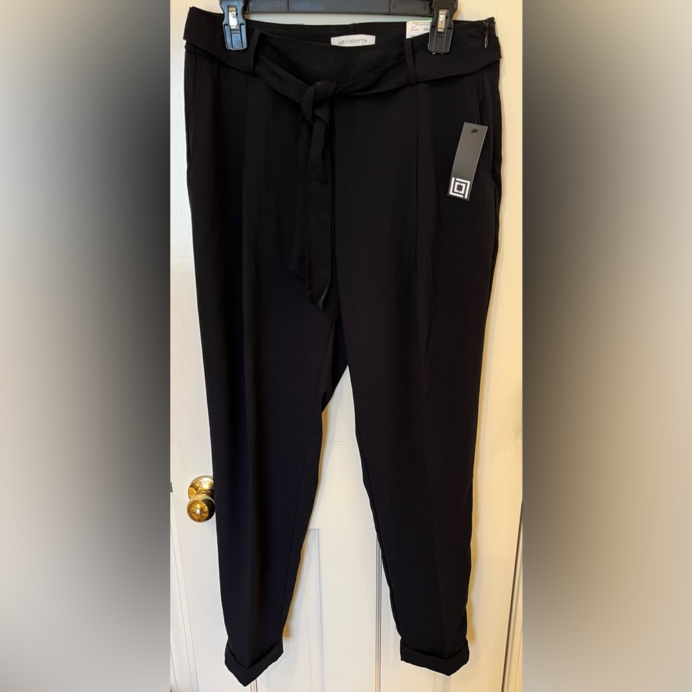 Liz Claiborne black ankle dress pant